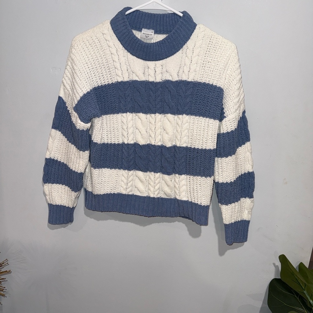 Abercrombie Kids Blue and White Cable Knit Sweater
